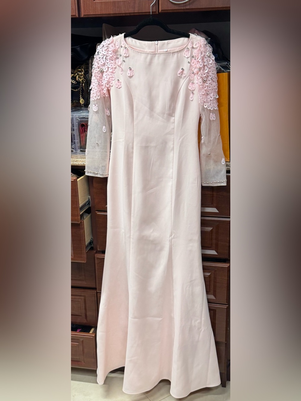 Elegant Pink Embellished Long Sleeve Evening Dress